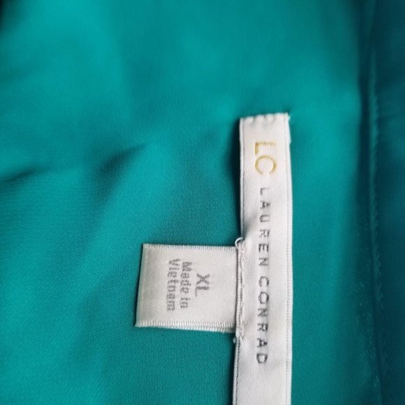 LC Lauren Conrad  XL  Teal 1/2 Button Blouse - Picture 3 of 4